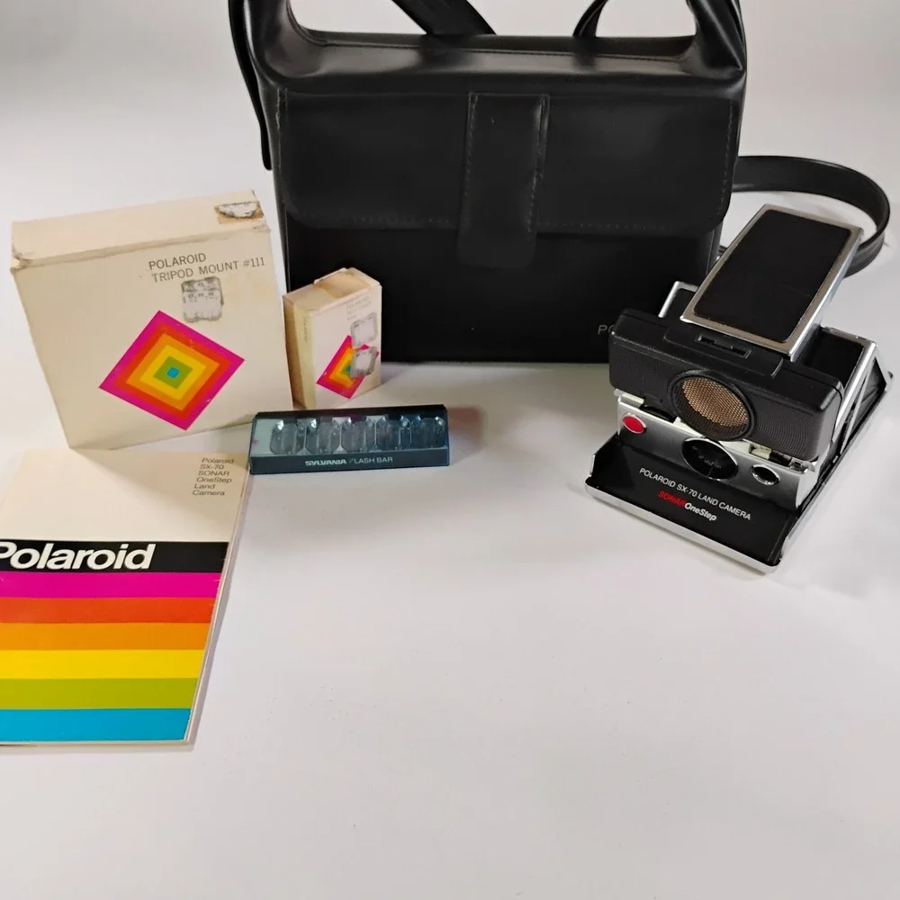 POLAROID SX-70 Sonar One Step Folding/Collapsible Land Camera W/ Extras